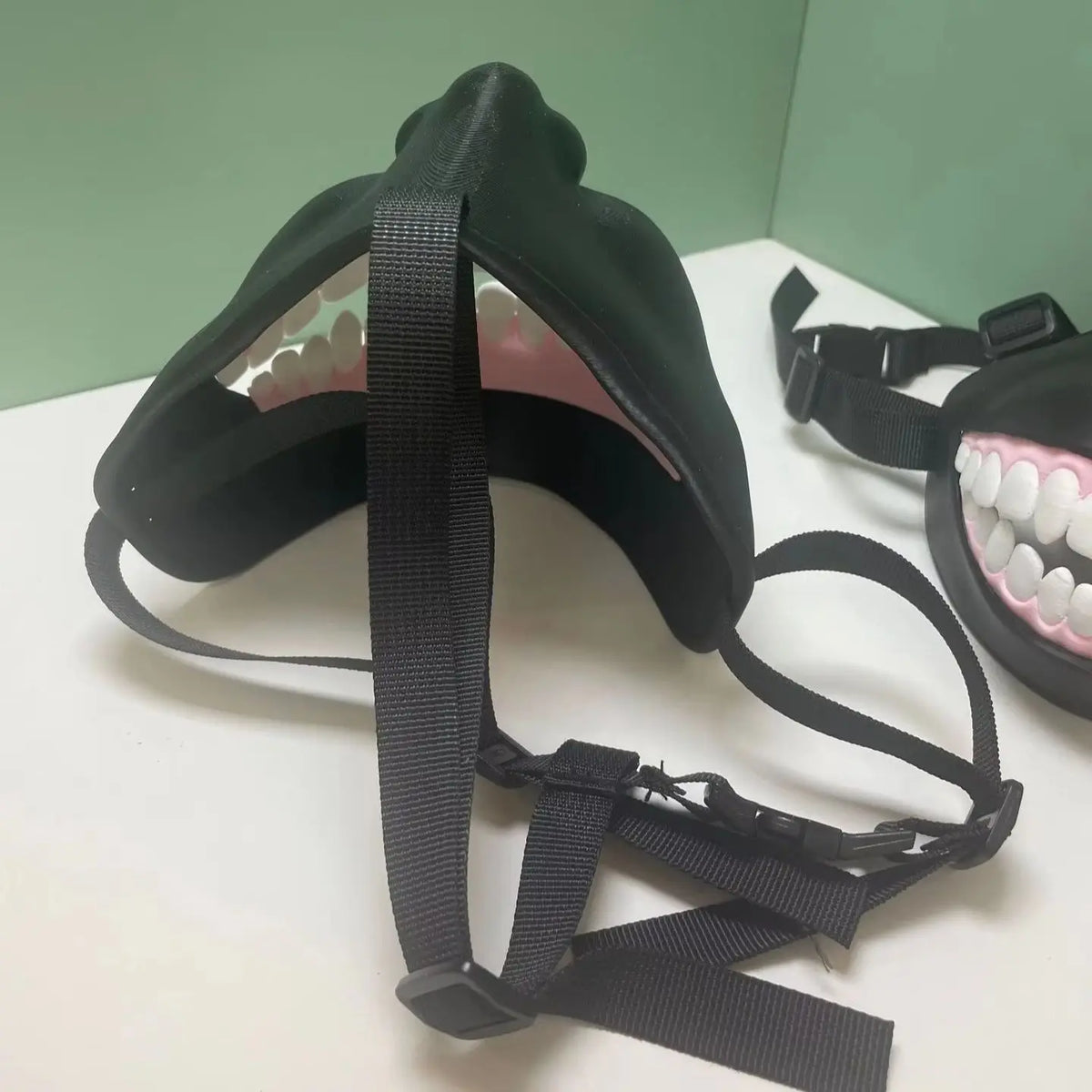 Halloween Funny Dog Muzzle with Smiling Teeth Novelty Party Prank Pet Costume Gift for Fans