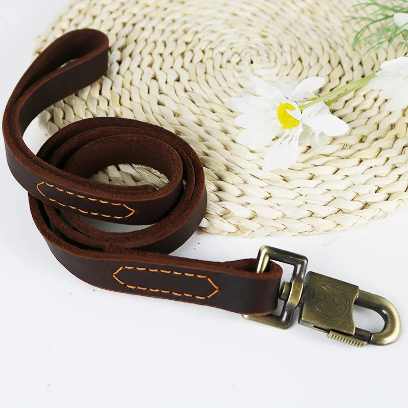 Genuine Leather Dog Leash Vintage Anti-Tangle Lockable Snap Hook Walking Lead Comfort Padded Handle Dog Rope For Medium Dog
