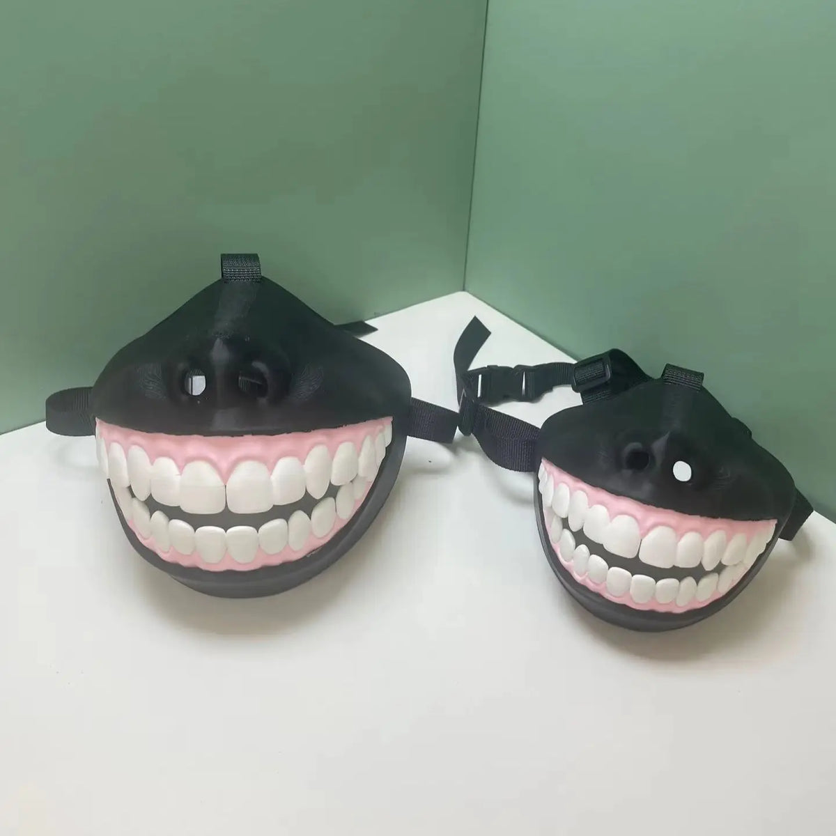 Halloween Funny Dog Muzzle with Smiling Teeth Novelty Party Prank Pet Costume Gift for Fans